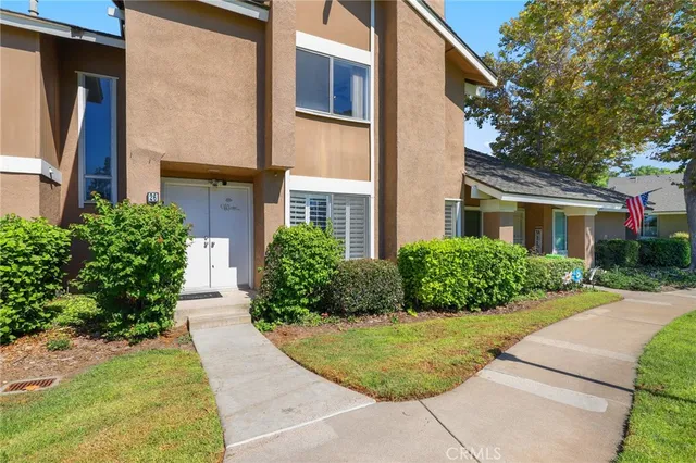 $1,078,800 | 26 Helena, Unit 69, Irvine, CA 92604