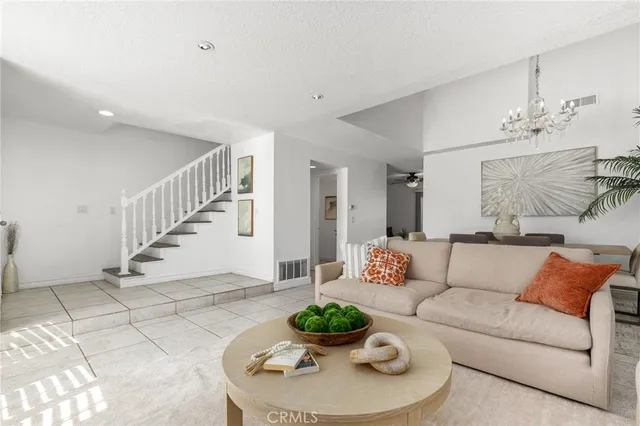 $1,078,800 | 26 Helena, Unit 69, Irvine, CA 92604