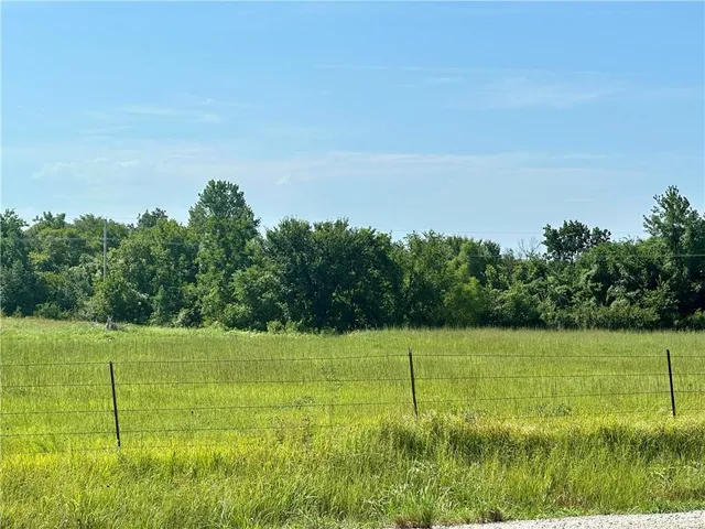 $130,000 | 50 Old Highway, Ottawa, KS 66067