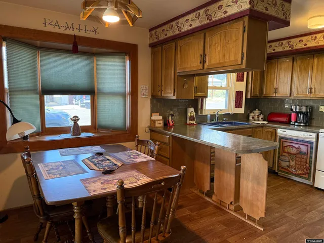 $350,000 | 115 North 13th Street, Thermopolis, WY 82443