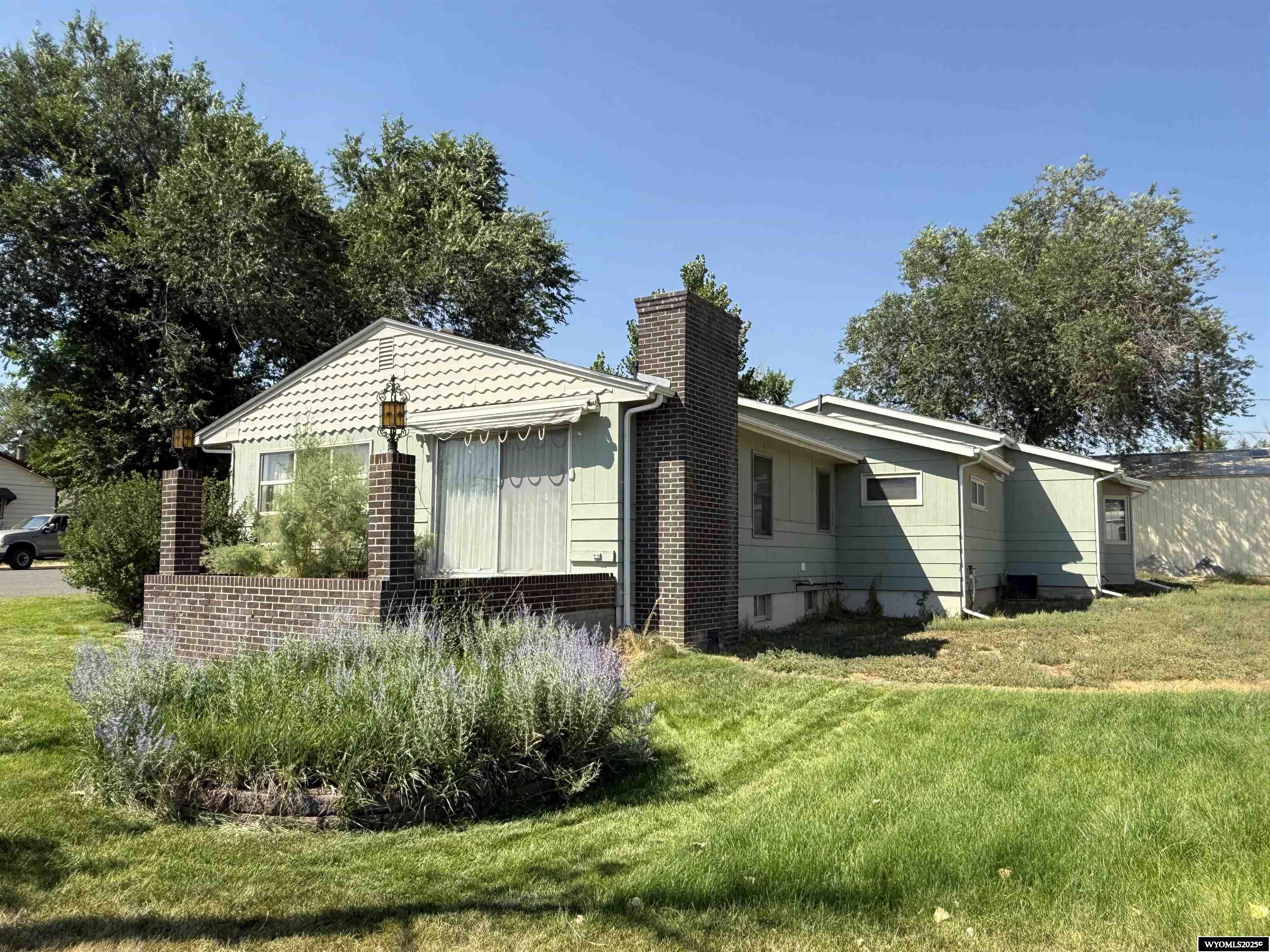 115 North 13th Street Thermopolis, WY 82443 - Photo 4 of 40