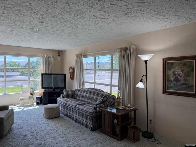 $350,000 | 115 North 13th Street, Thermopolis, WY 82443