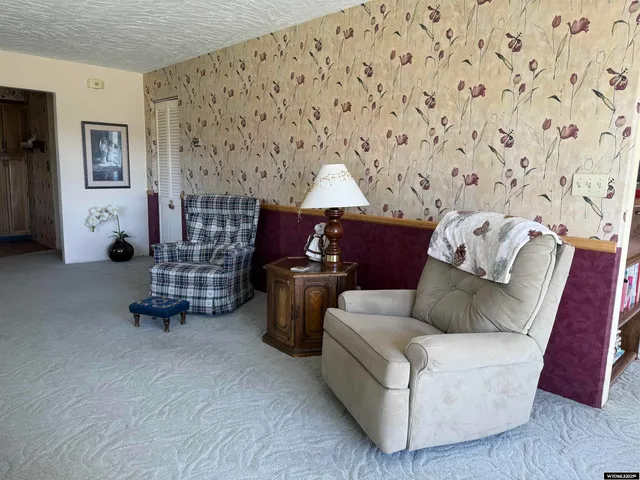 $350,000 | 115 North 13th Street, Thermopolis, WY 82443