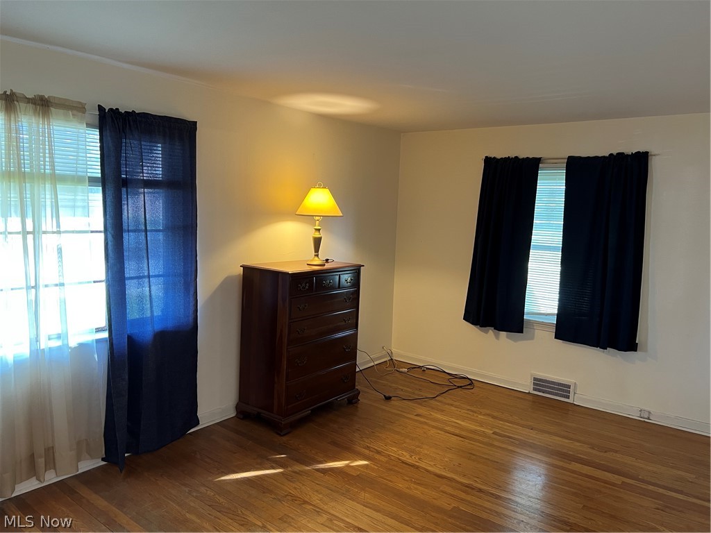 3297 Warren Road Cleveland, OH 44111 - Photo 12 of 19 Gallery Image 12