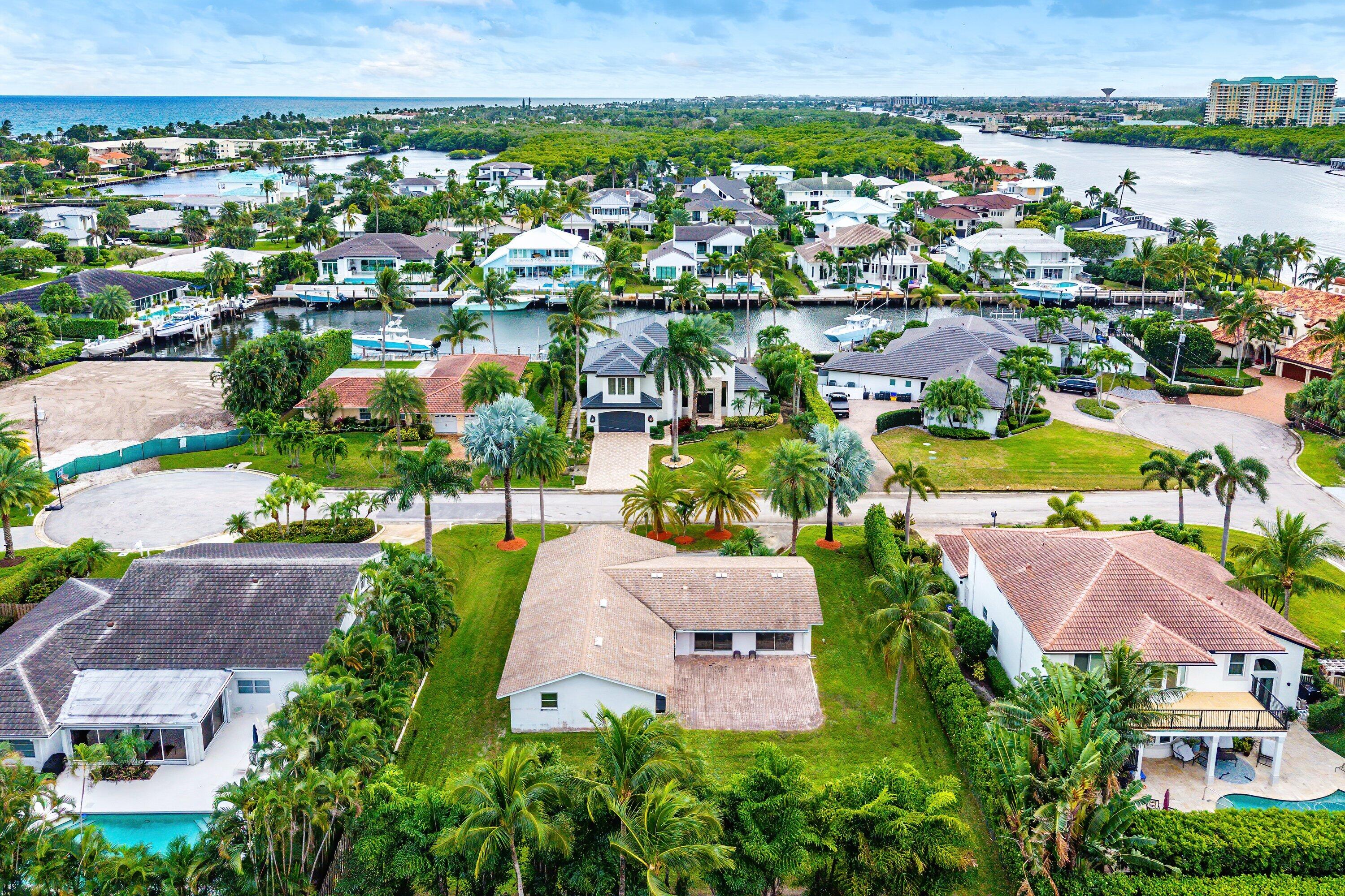 41 Bimini Cove Drive Ocean Ridge, FL 33435 - Photo 11 of 15 an aerial view of multiple house