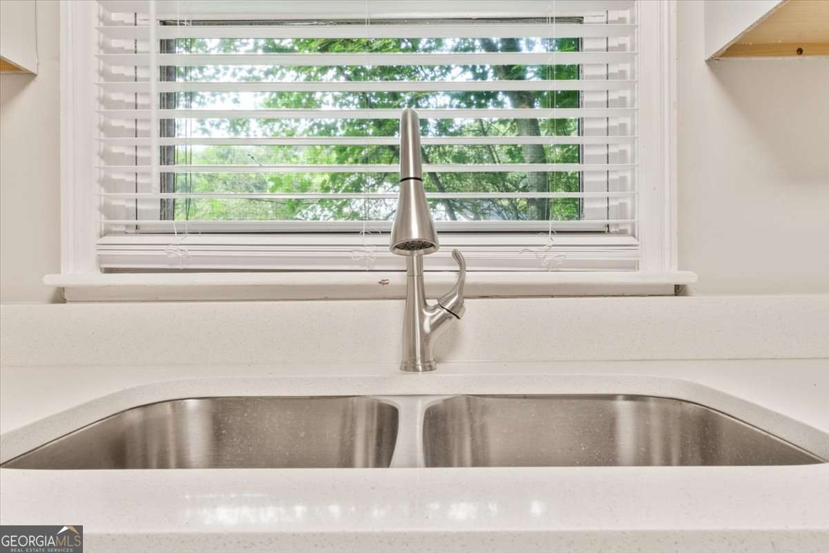752 Jefferson Avenue Southwest Atlanta, GA 30315 - Photo 9 of 30 a close view of sink and tap