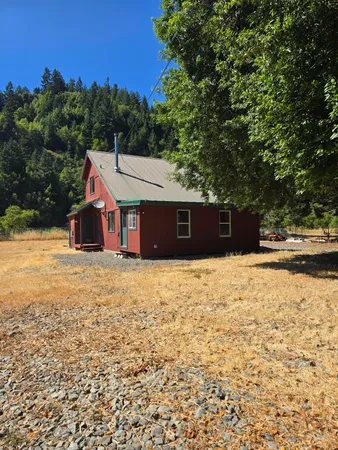$235,000 | 661 Golden Gate Drive, Carlotta, CA 95528