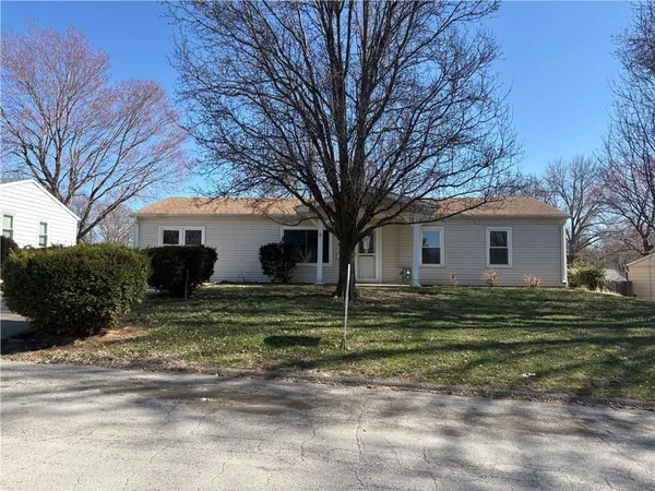 $99,900 | 2305 Castle Lane, St. Joseph, MO 64503