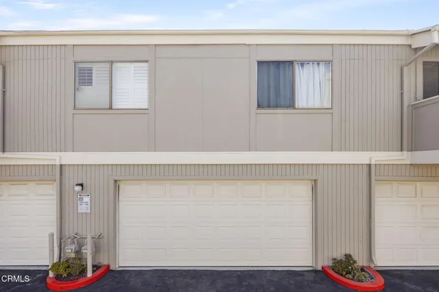 a close view of wooden floor