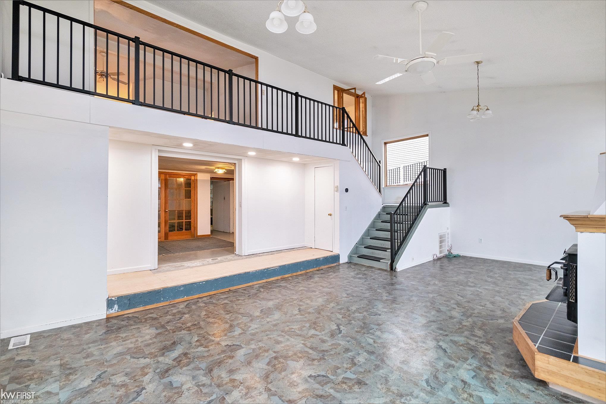 3391 East Rolston Road Fenton, MI 48430 - Photo 9 of 31 Beautiful stairway