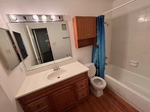 $1,300 | 10725 Braes Bend Drive, Houston, TX 77071