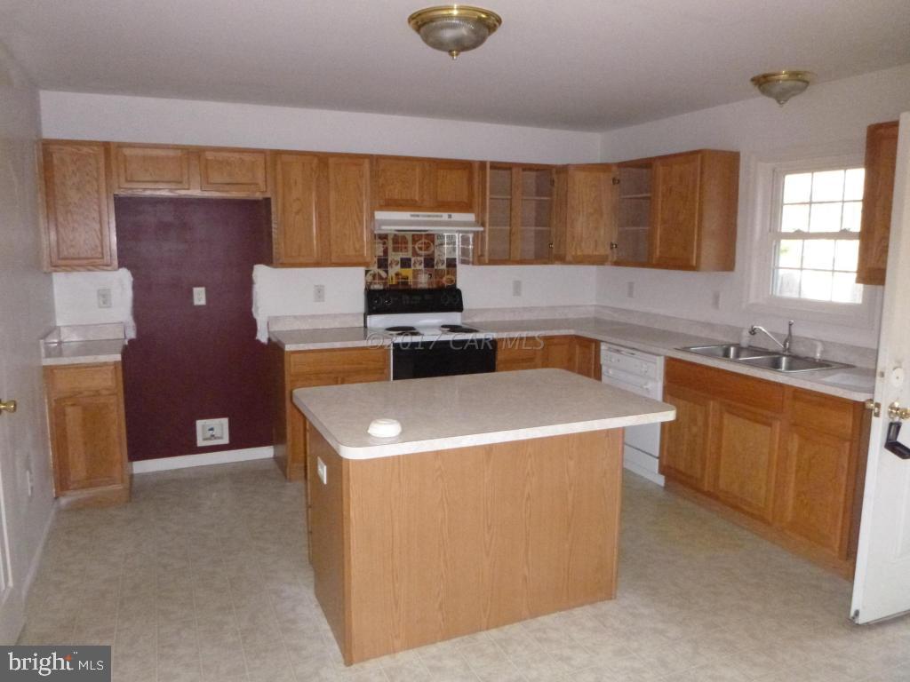 9377 Stage Road Delmar, MD 21875 - Photo 2 of 14