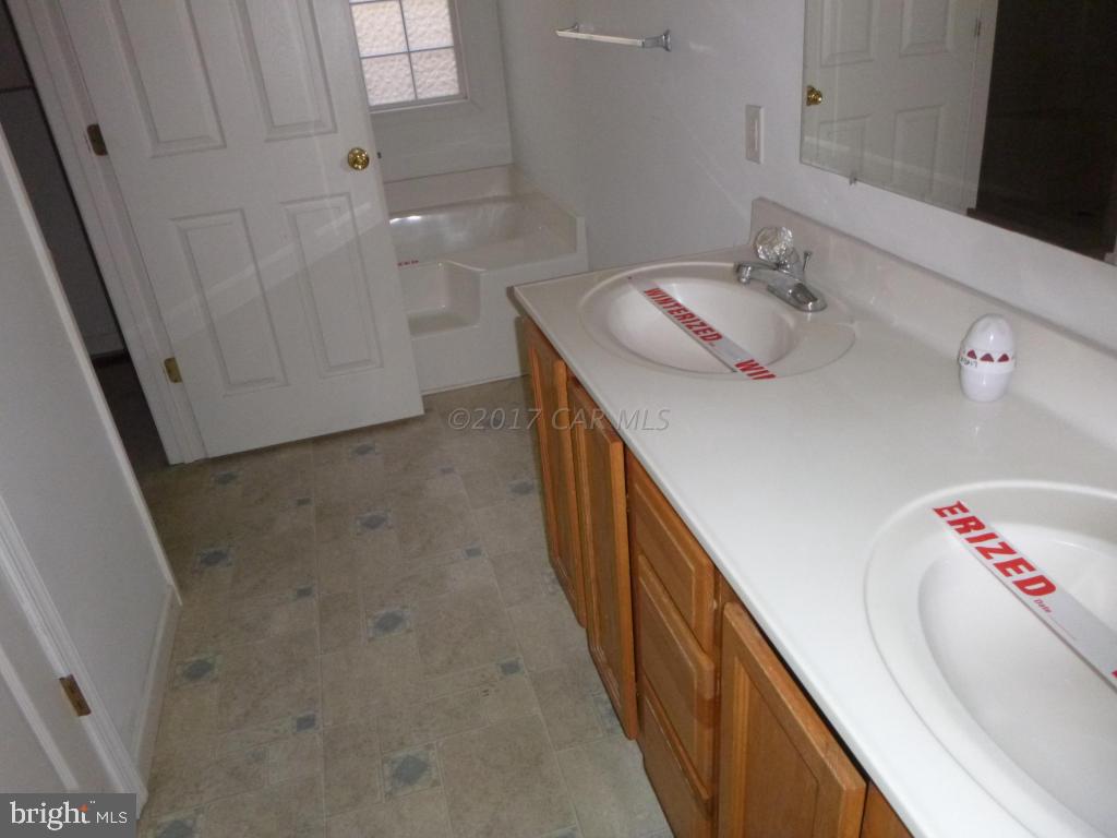 9377 Stage Road Delmar, MD 21875 - Photo 9 of 14