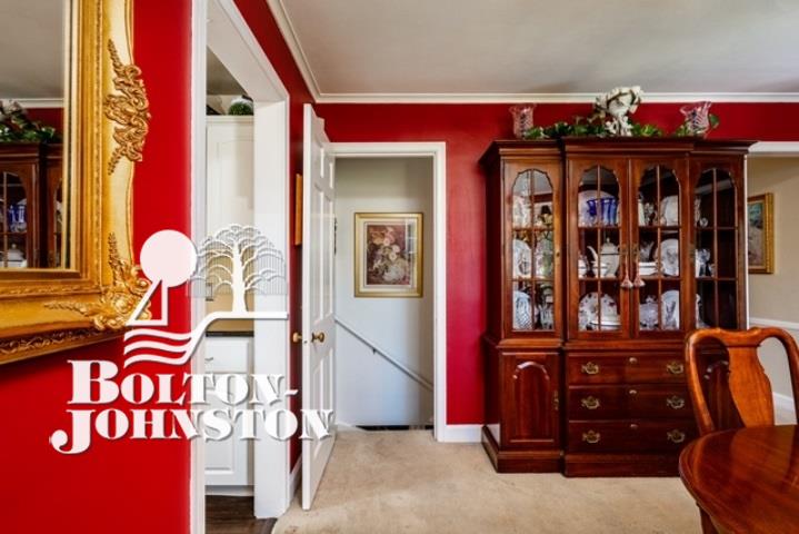 176 Fisher Road Grosse Pointe Farms, MI 48230 - Photo 13 of 37