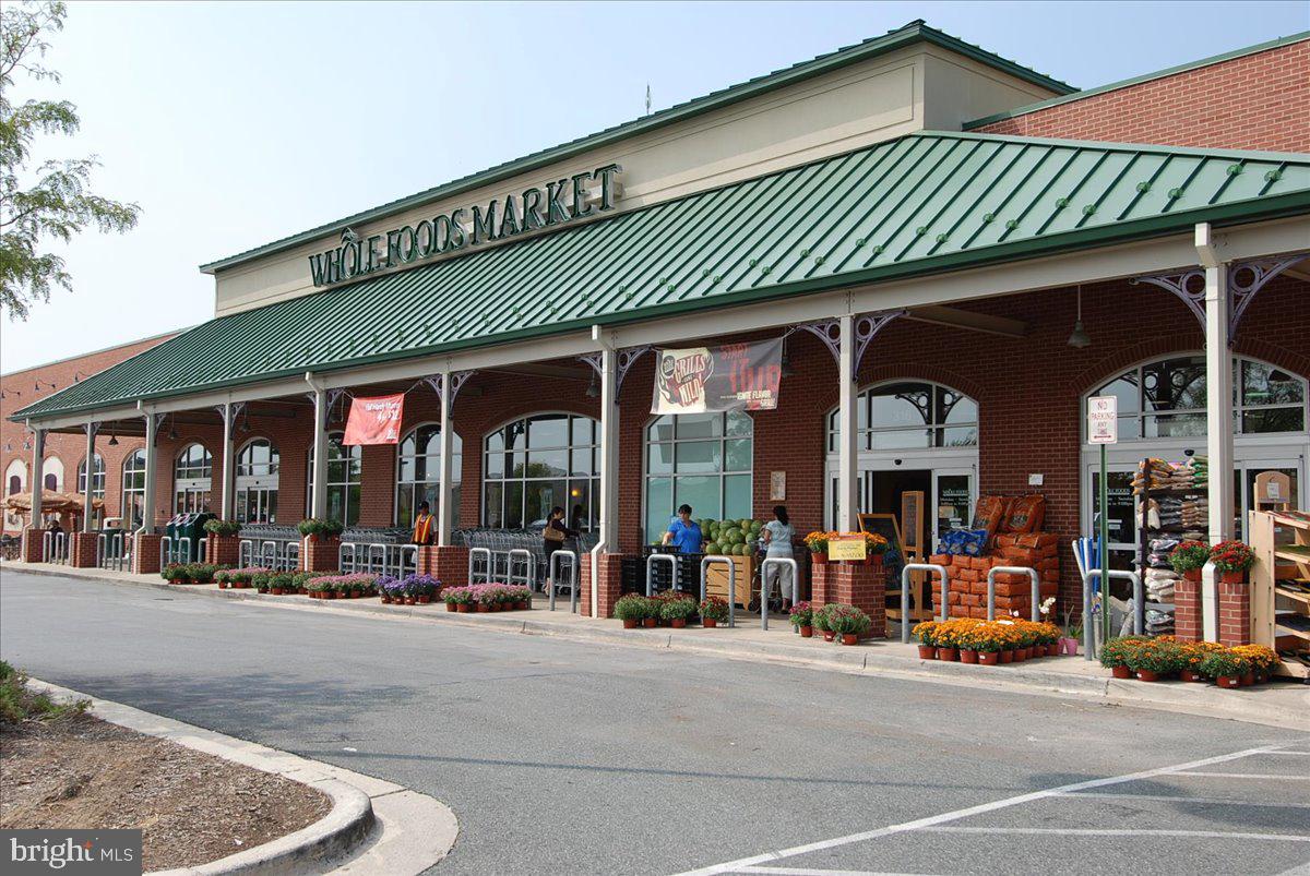 723 Main Street, Unit 723B Gaithersburg, MD 20878 - Photo 49 of 70 Retail & Restaurants in your new neighborhood!