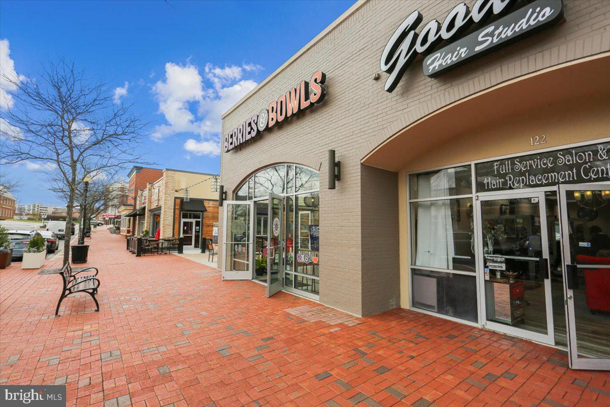 723 Main Street, Unit 723B Gaithersburg, MD 20878 - Photo 53 of 70 Retail & Restaurants in your new neighborhood!