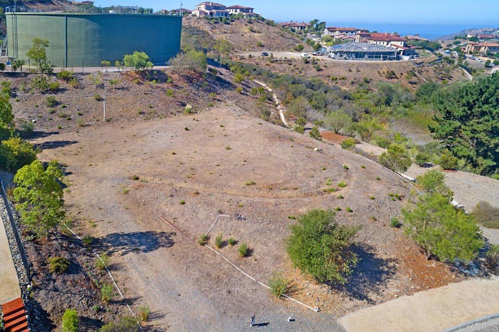 Avenida Apice Rancho Santa Fe, CA 92067 - Photo 5 of 20 a view of a dry yard with wooden fence