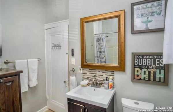 $1,900 | 123 Dilworth Street, San Antonio, TX 78203