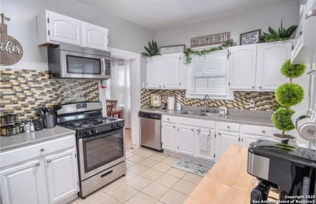 $1,900 | 123 Dilworth Street, San Antonio, TX 78203