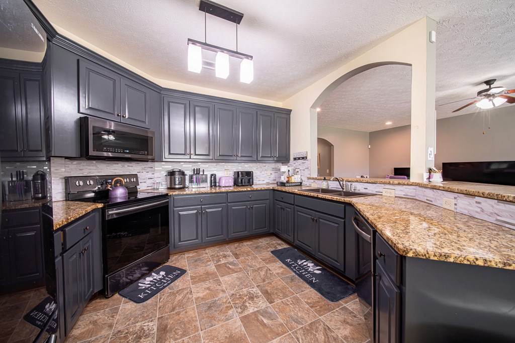 10 Talon Court Fort Mitchell, AL 36856 - Photo 12 of 50 Kitchen