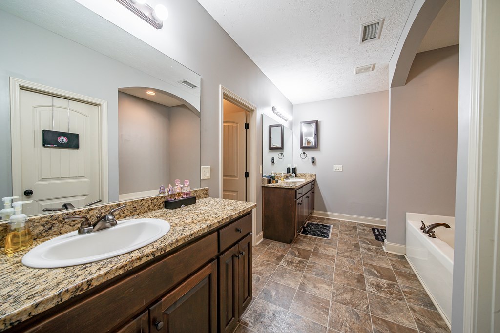 10 Talon Court Fort Mitchell, AL 36856 - Photo 24 of 50 Master Bath