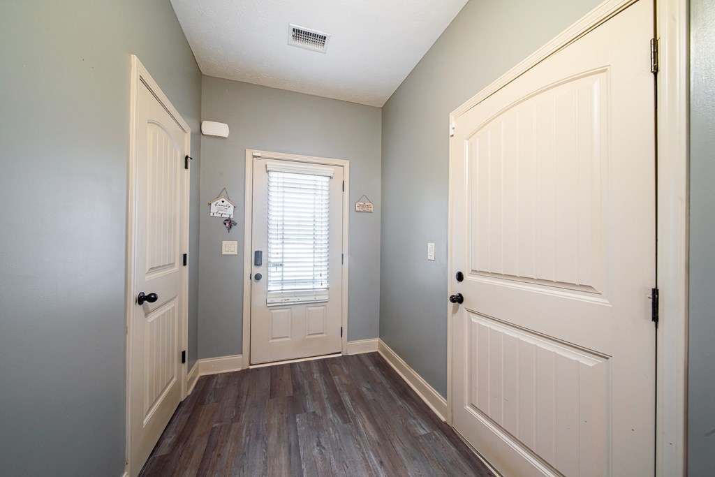 10 Talon Court Fort Mitchell, AL 36856 - Photo 4 of 50 Foyer Entry