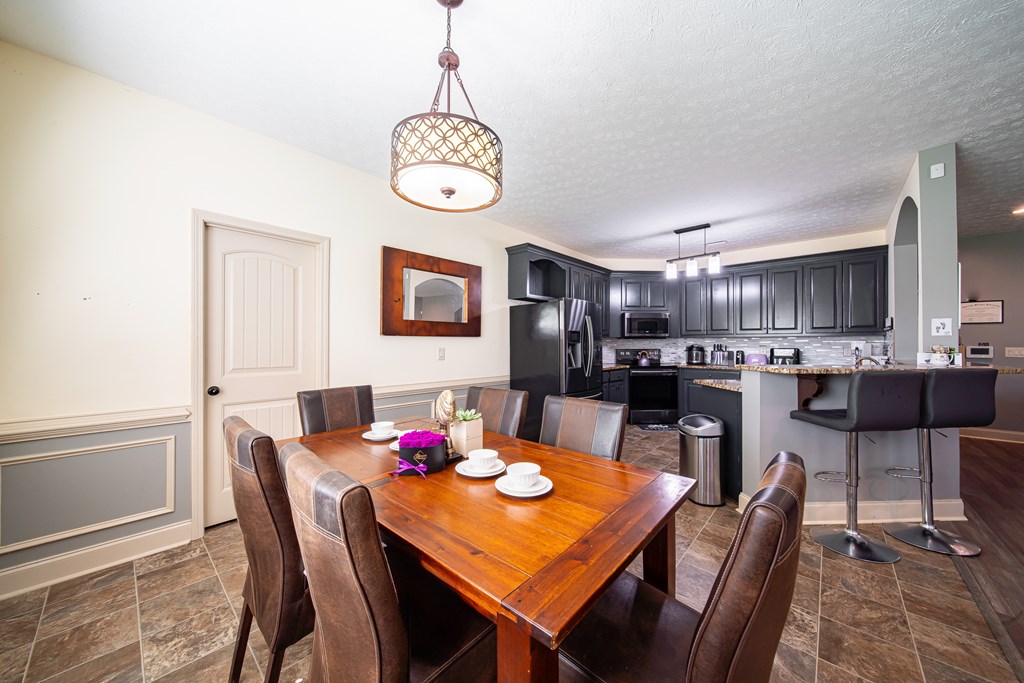 10 Talon Court Fort Mitchell, AL 36856 - Photo 9 of 50 Breakfast area
