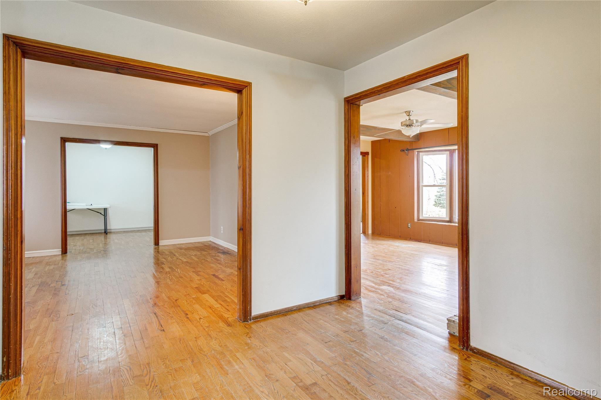 12030 Gage Road Holly, MI 48442 - Photo 4 of 52 Interiors (2 of 44).jpg