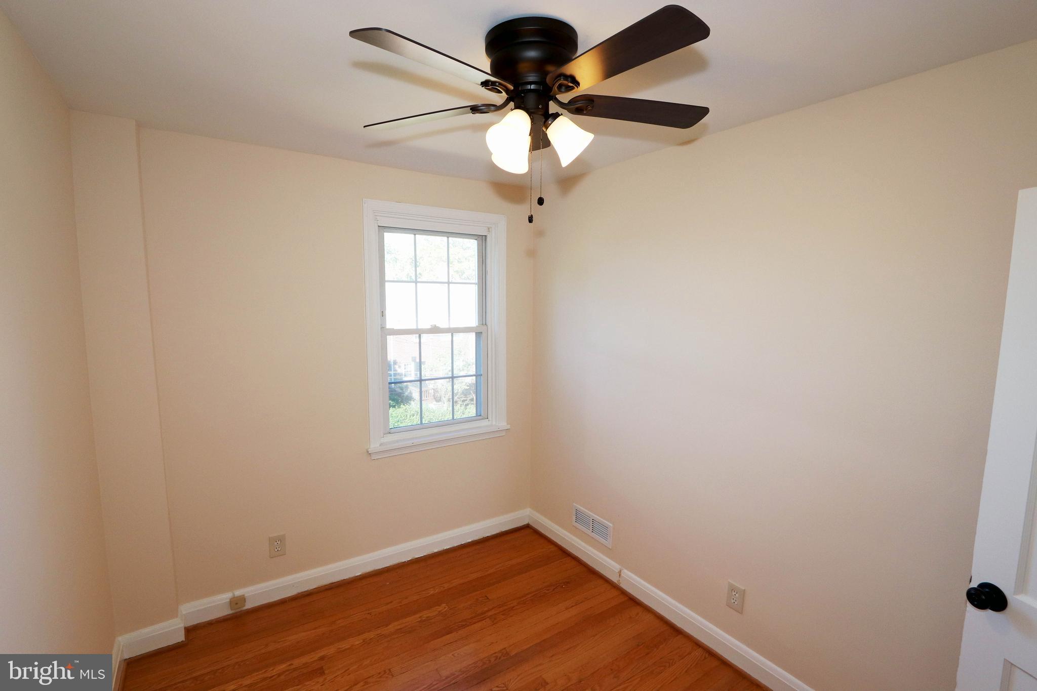 106 Brandon Road Baltimore, MD 21212 - Photo 18 of 35 Bedroom 3