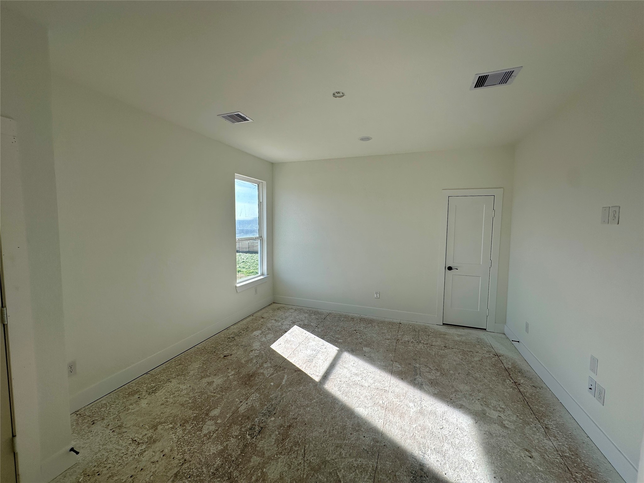 485 Lone Ranger Drive Montgomery, TX 77316 - Photo 16 of 32 a bedroom with a bed and a window