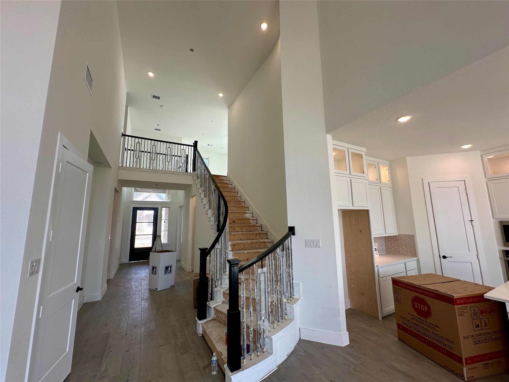 485 Lone Ranger Drive Montgomery, TX 77316 - Photo 2 of 32 workspace with wooden floor and windows