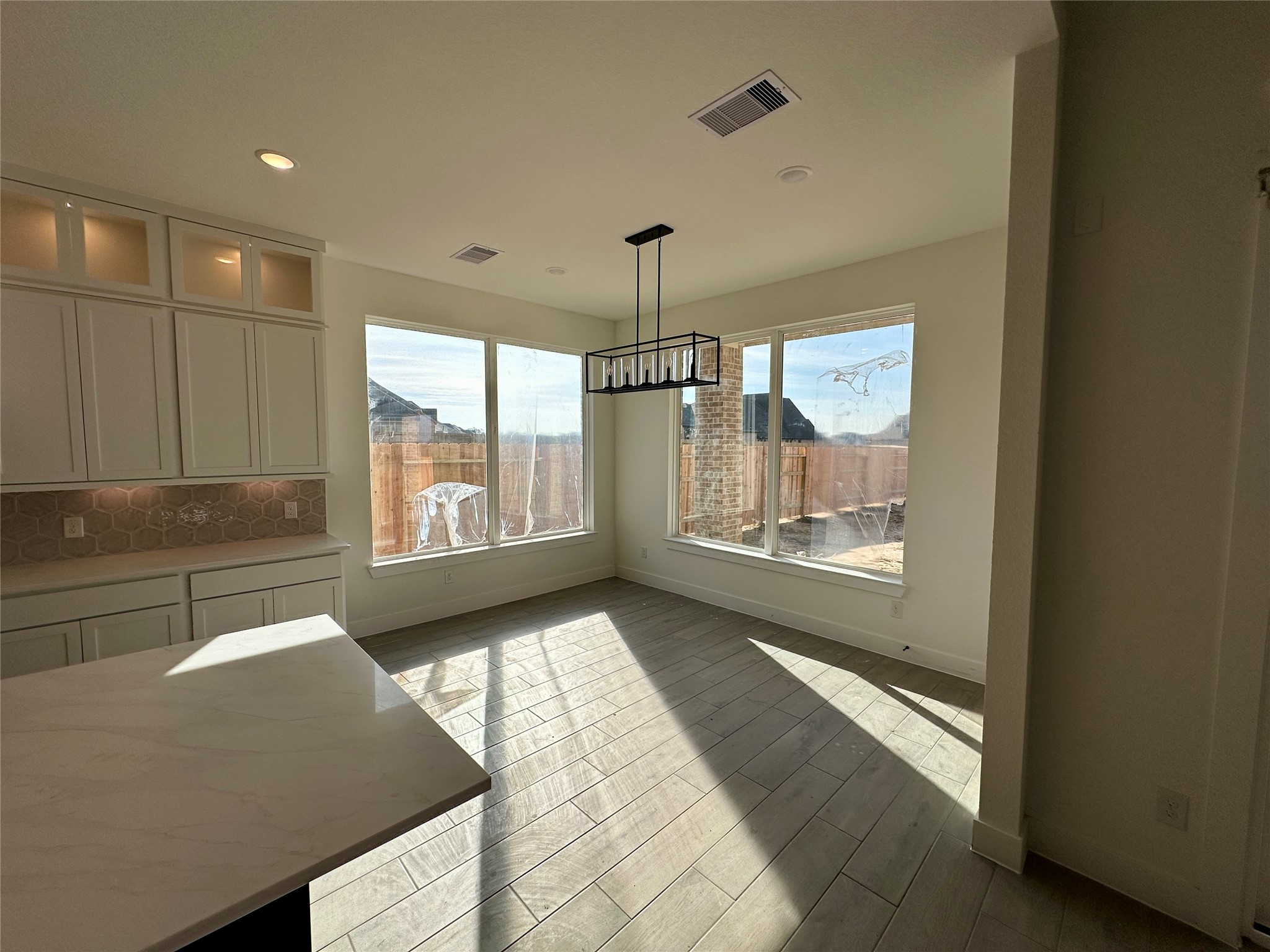 485 Lone Ranger Drive Montgomery, TX 77316 - Photo 6 of 32 a living room with furniture and a window