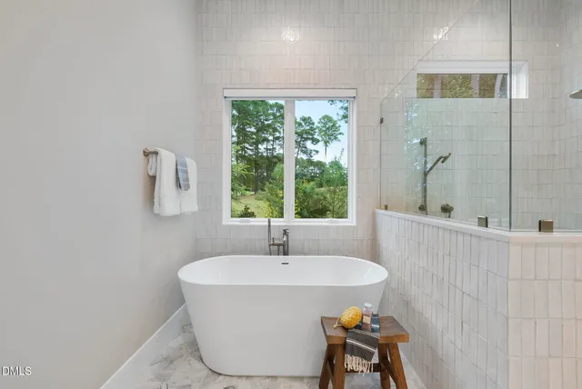 $3,995,000 | 7000 North Ridge Drive, Raleigh, NC 27615