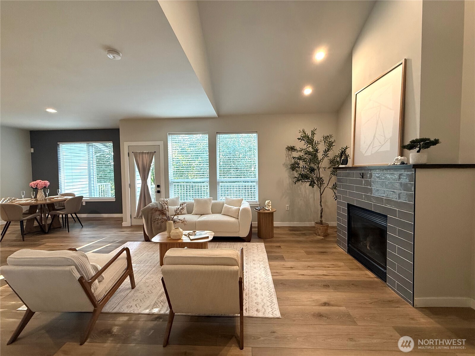 5007 Lake Place South, Unit D27 Renton, WA 98055 - Photo 4 of 36