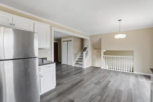 $2,395 | 41427 Larimore Lane, Canton, MI 48187