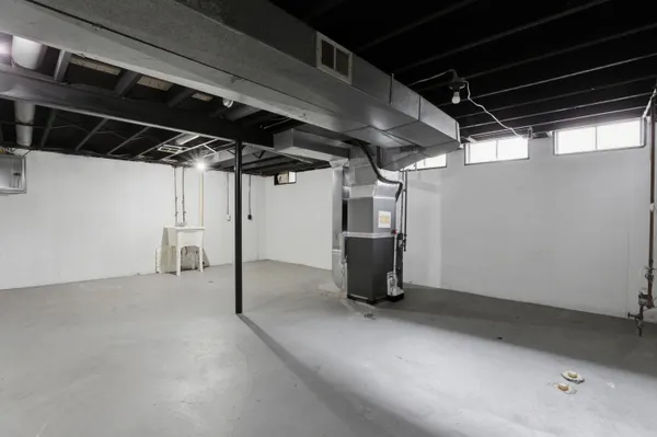 $2,395 | 41427 Larimore Lane, Canton, MI 48187