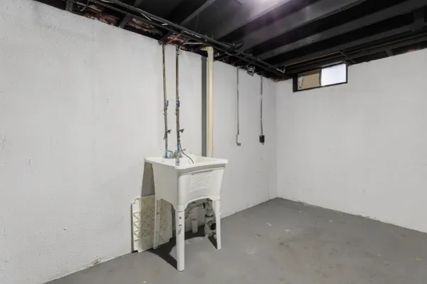 $2,395 | 41427 Larimore Lane, Canton, MI 48187