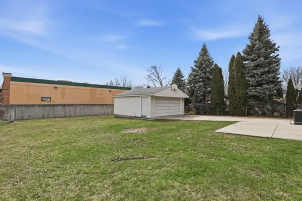 $2,395 | 41427 Larimore Lane, Canton, MI 48187