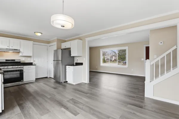 $2,395 | 41427 Larimore Lane, Canton, MI 48187