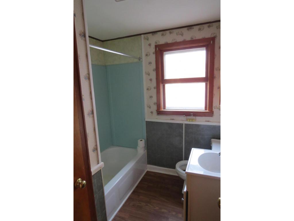 520 Nelson Road Johnson City, NY 13790 - Photo 4 of 14 Gallery Image 4