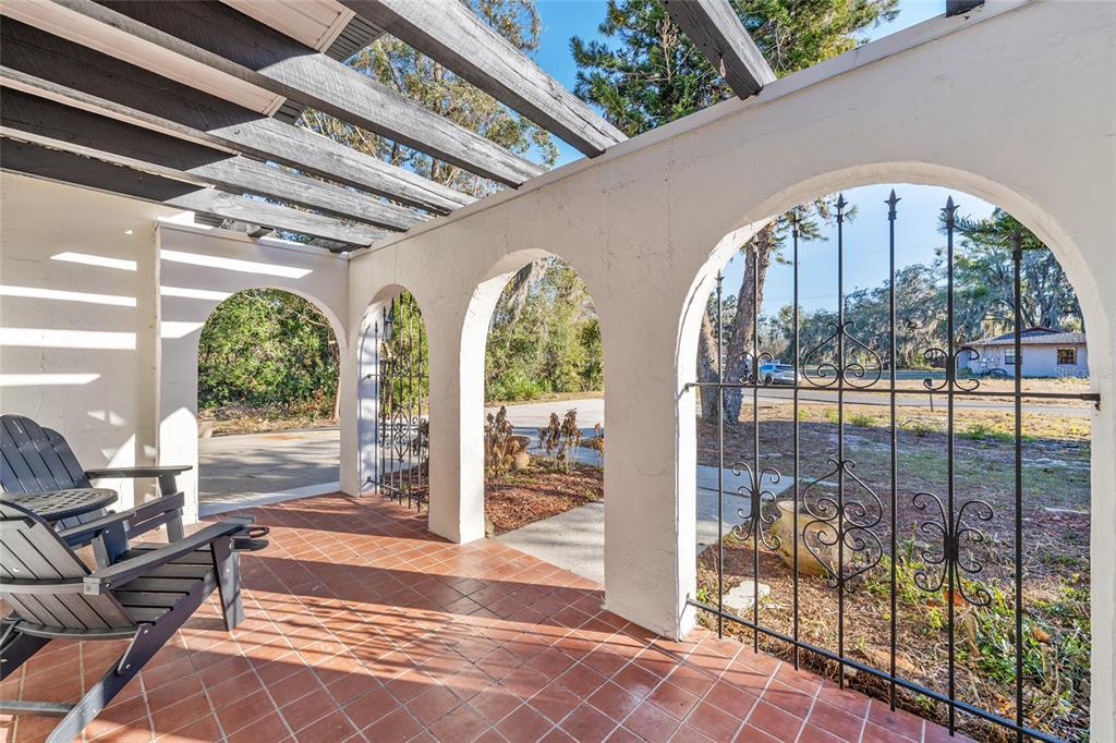 507 Bates Avenue Eustis, FL 32726 - Photo 3 of 28