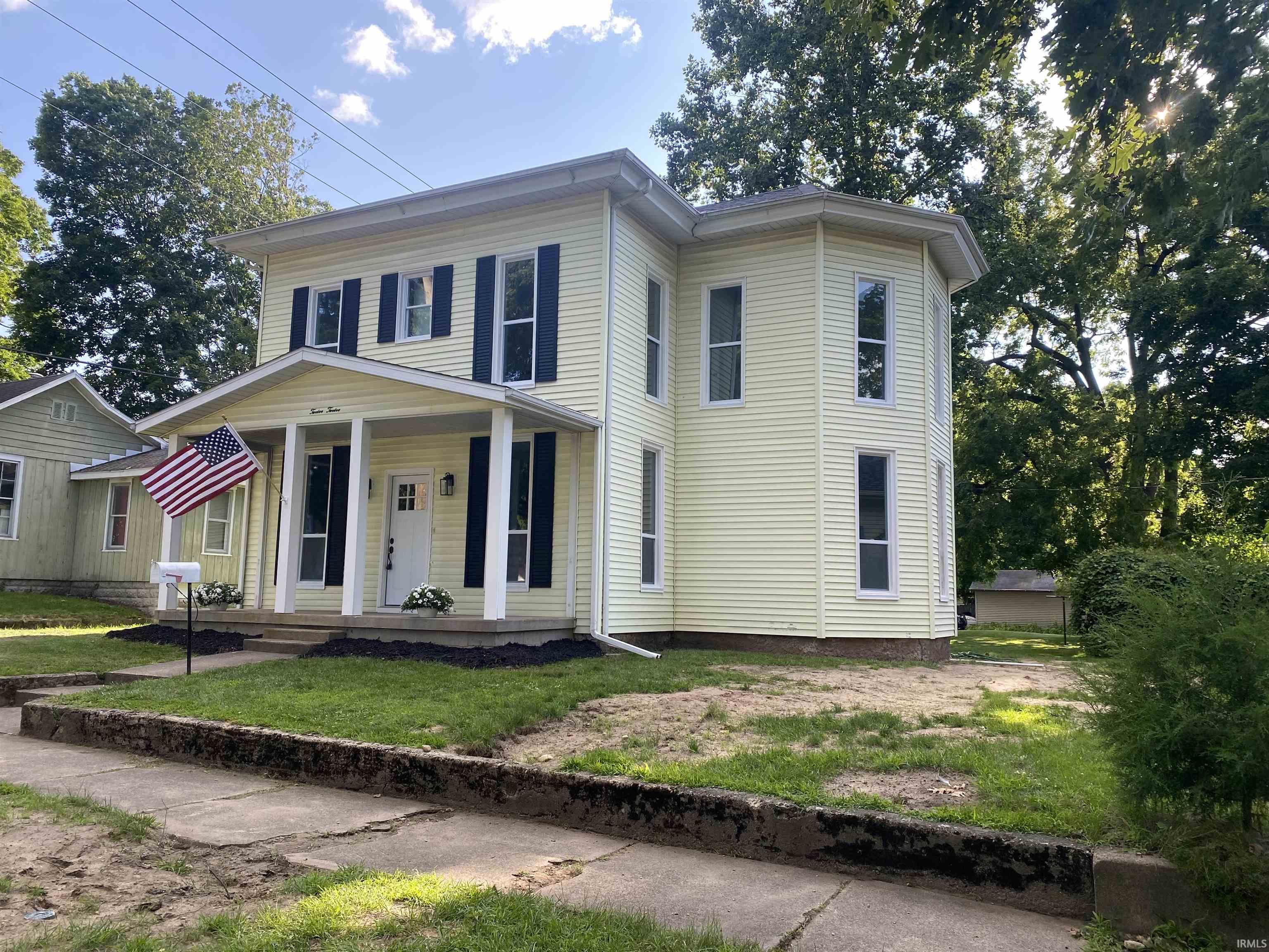 1212 Madison Street Rochester, IN 46975 - Photo 1 of 34