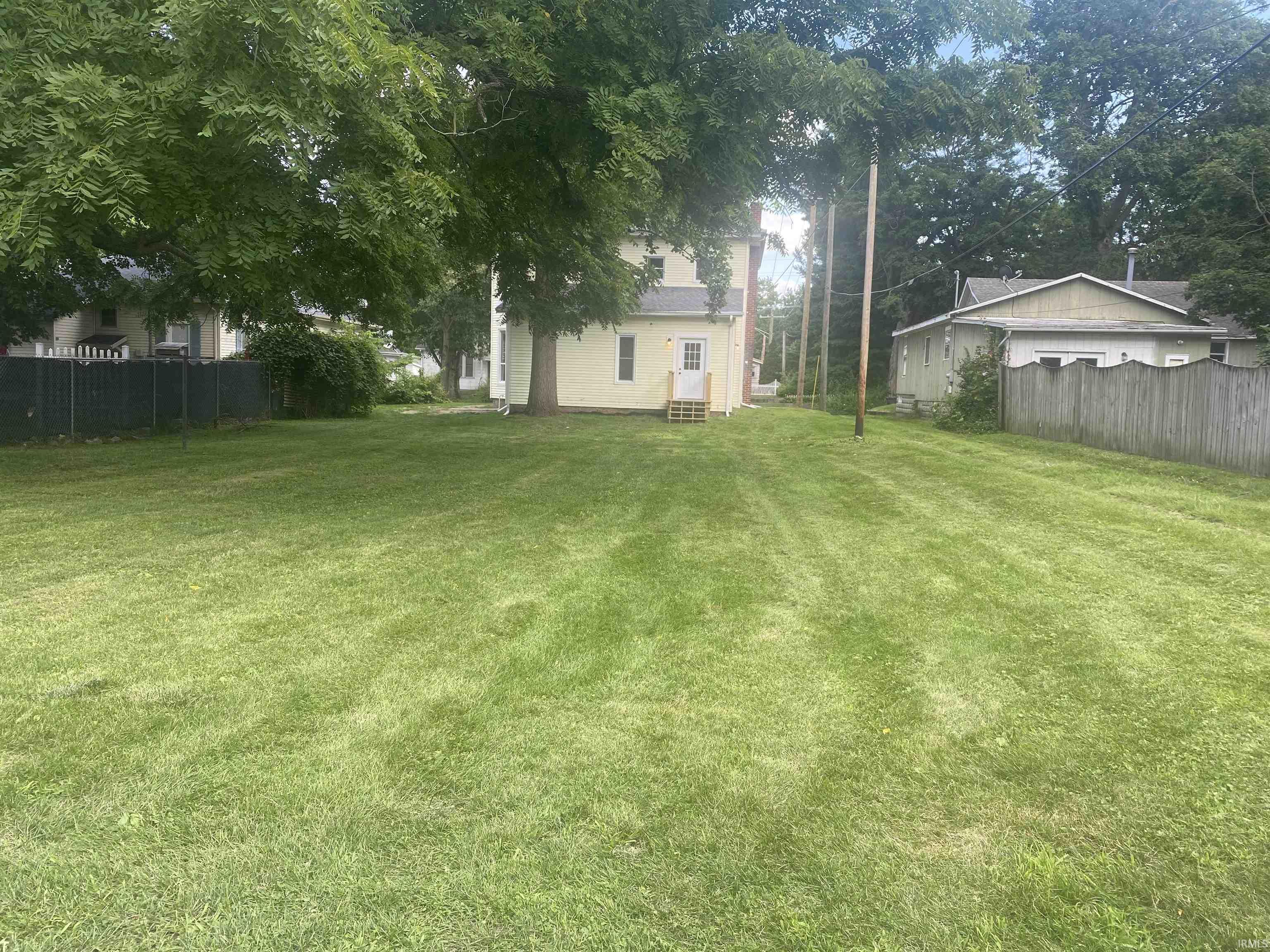 1212 Madison Street Rochester, IN 46975 - Photo 6 of 34