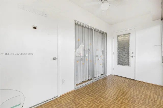 $210,000 | 5300 Washington Street, Unit Q207, Hollywood, FL 33021