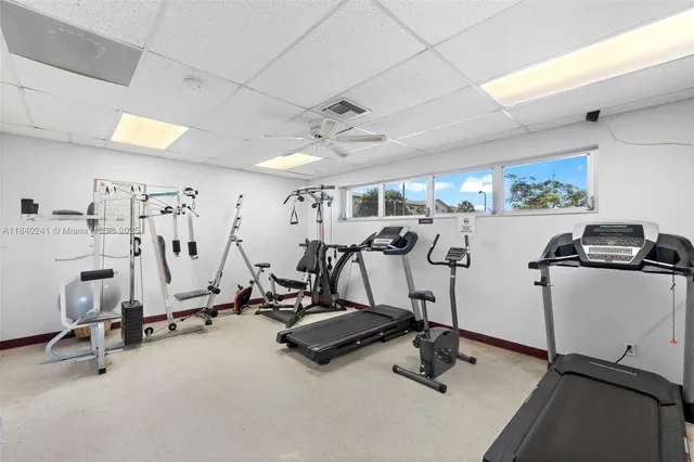 $210,000 | 5300 Washington Street, Unit Q207, Hollywood, FL 33021