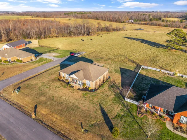 $320,000 | 3 Weatherby Drive, Fayetteville, TN 37334