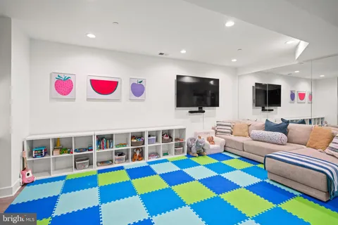 $2,289,000 | 4529 Rosedale Avenue, Bethesda, MD 20814