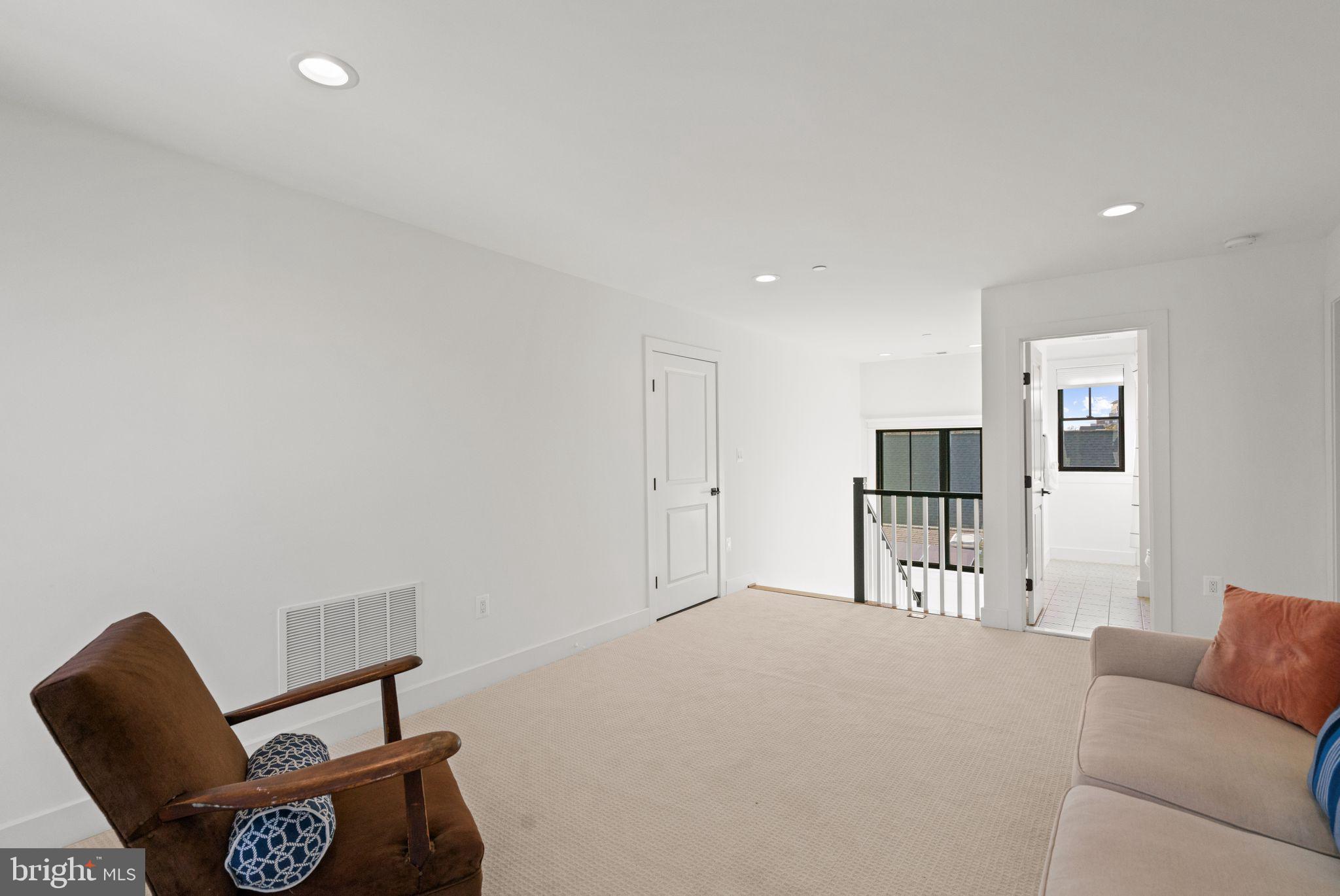 4529 Rosedale Avenue Bethesda, MD 20814 - Photo 92 of 125