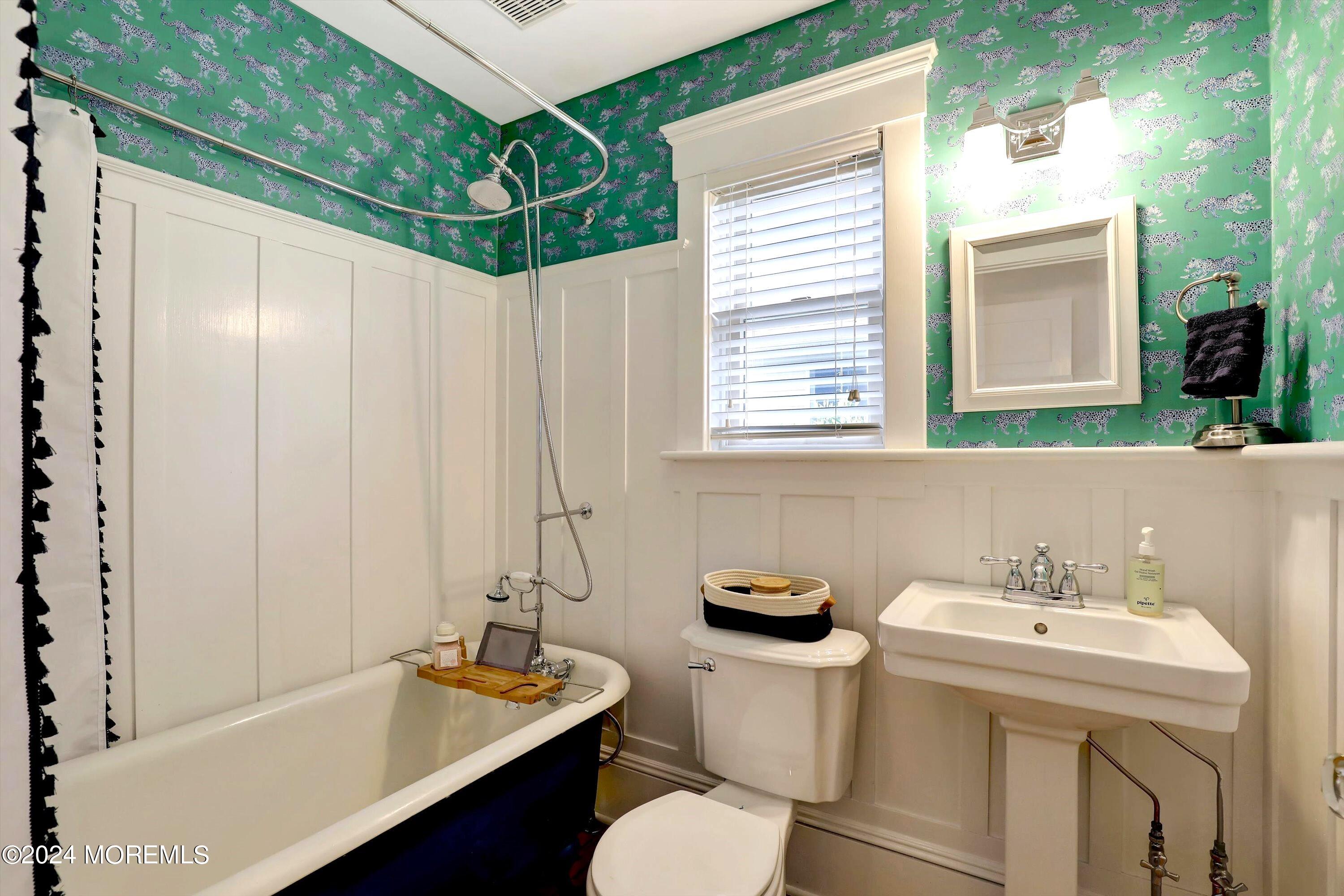 18 Hubbard Park Red Bank, NJ 07701 - Photo 20 of 54 a bathroom with a sink toilet and shower