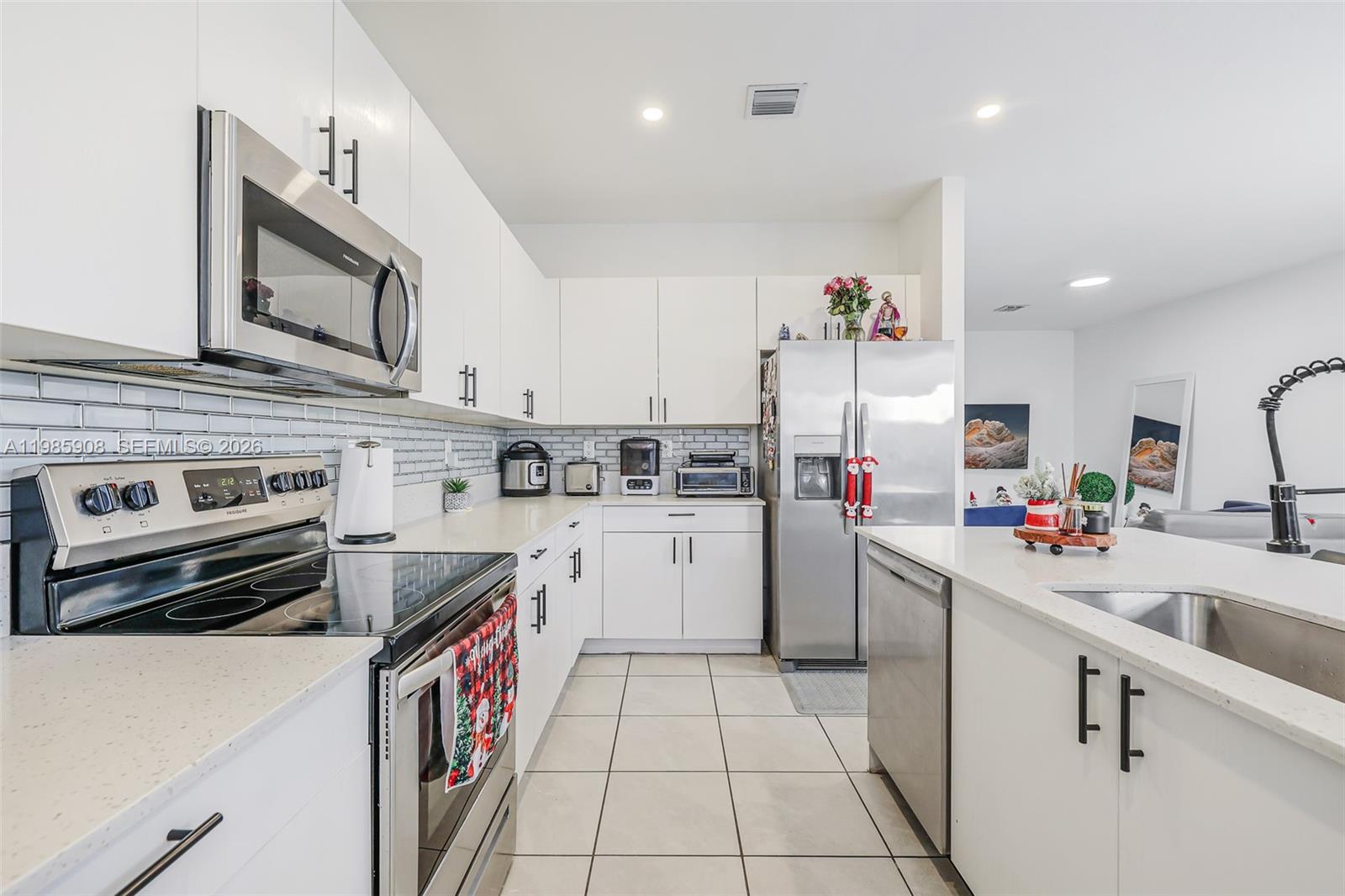 11907 Southwest 247th Terrace Homestead, FL 33032 - Photo 11 of 36